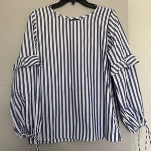 STYLE ENVY M Striped Oversized Long Ruffled Sleeves Blouse